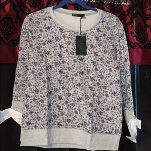 Pullover with poplin sleeves